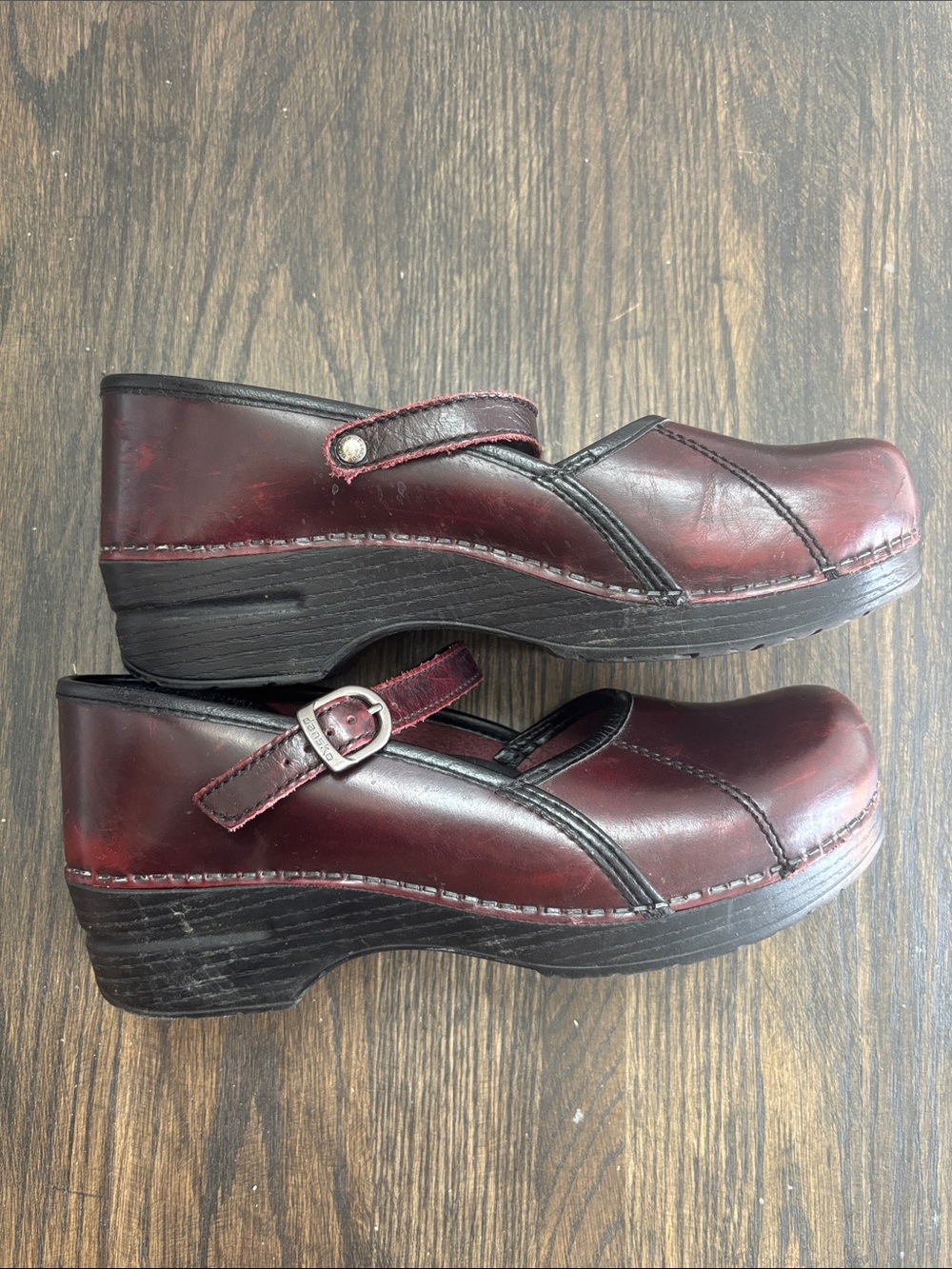 Dansko Pro Marcelle Mary Jane clogs, burgundy, size 41 (10)